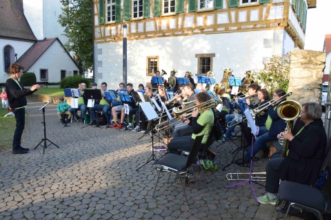 Posaunenchor im Kirchgarten